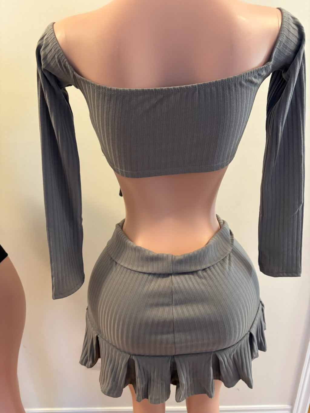 Grey Ribbed Ruffle Mini Set