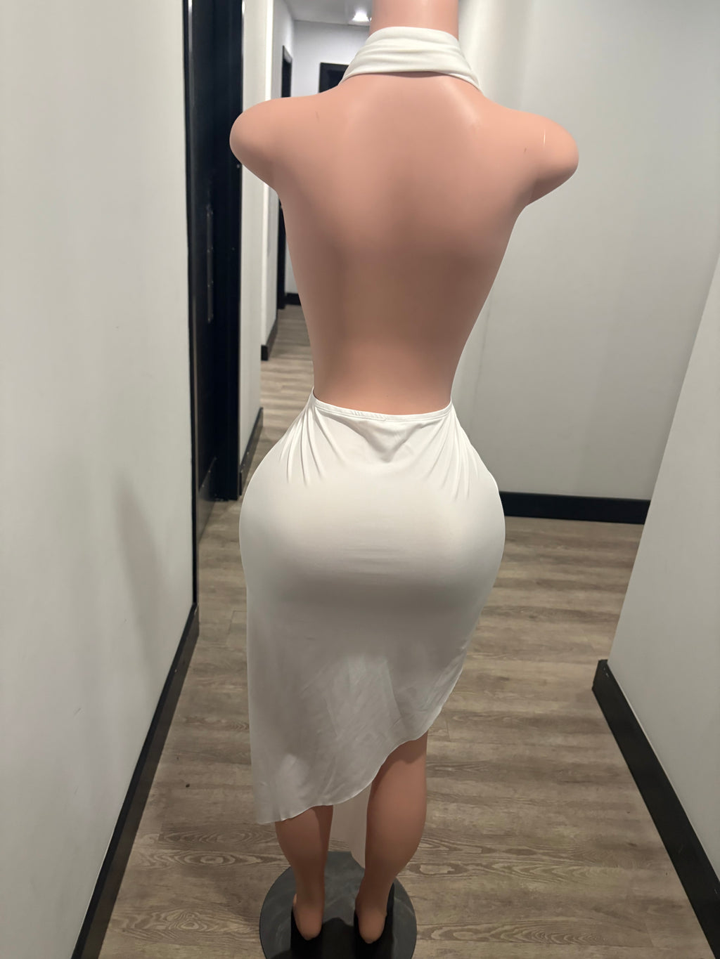 Twist Me Up Maxi Dress – White