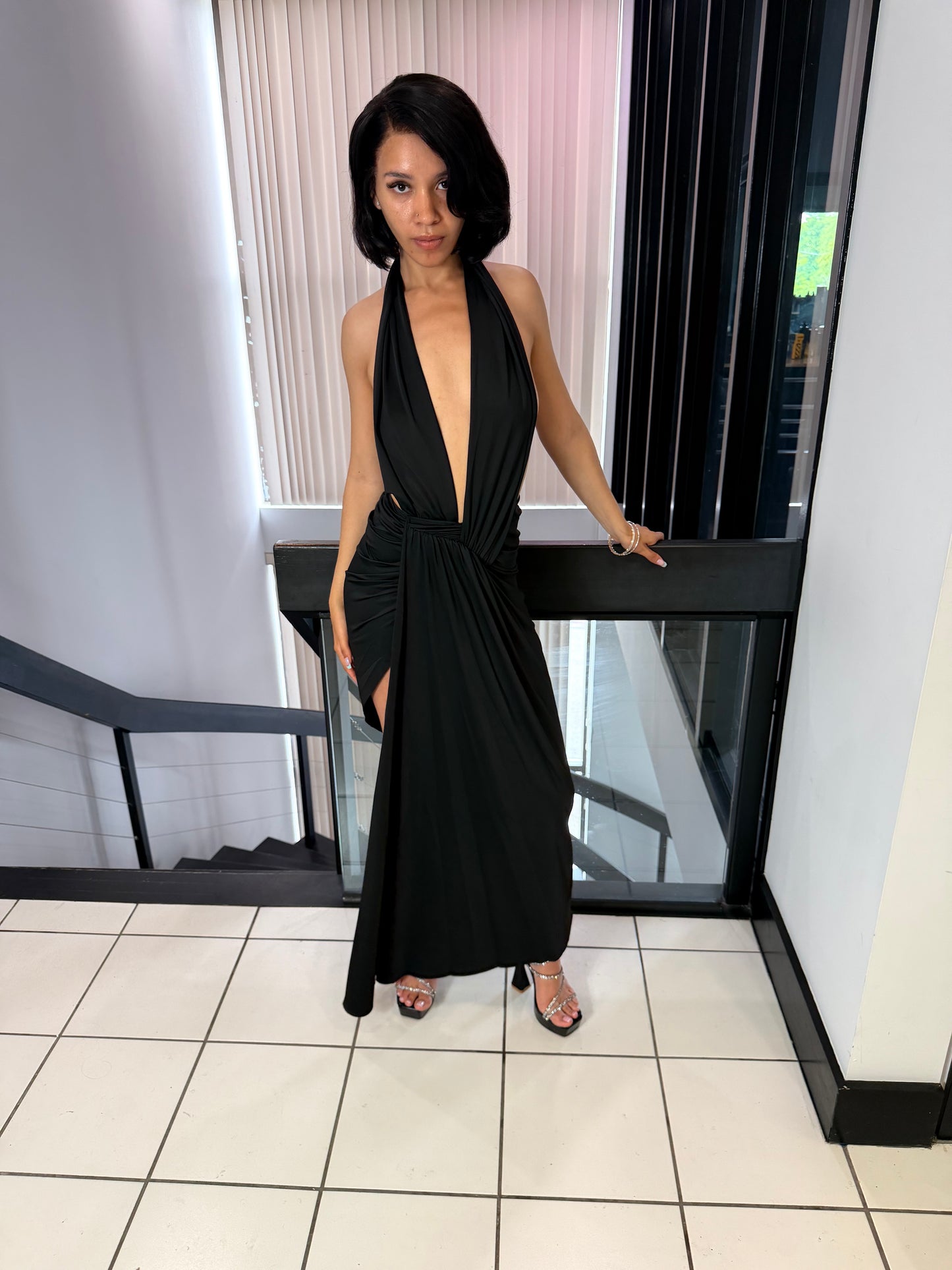 Twist Me Up Maxi Dress – black