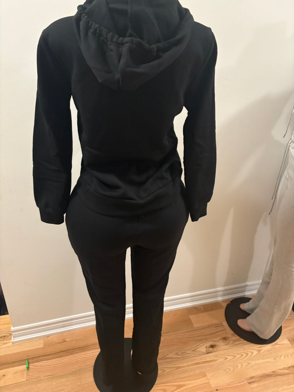 Off-Duty Cozy Tracksuit – Black